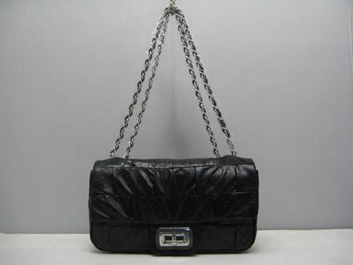 2010年秋冬新作シャネルスーパーコピーCHANEL ラムスキンショルダーバッグ49887