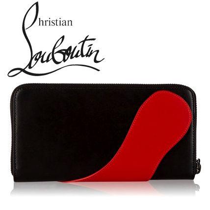 新作 Christian Louboutin ルブタン スタッズ 折りたたみ財布