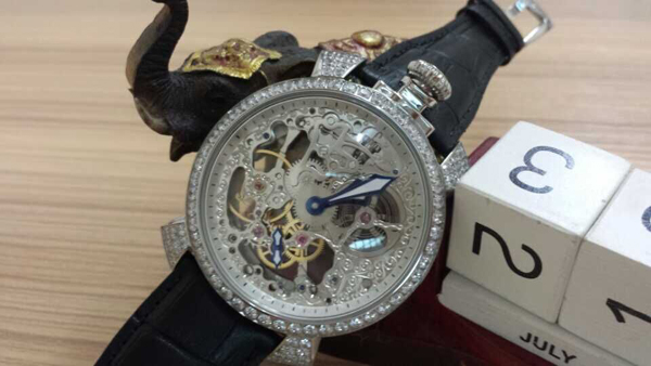 ガガミラノスーパーコピーGaGa Milano 腕時計 48MM CRYSTAL 6090.01